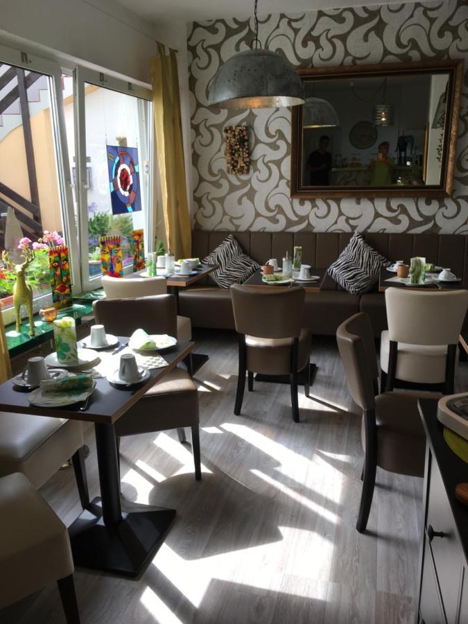 Gaestehaus Klaus Mendig Buitenkant foto